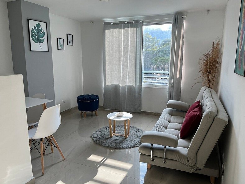 602 hermoso apartamento con terraza bien ubicado.